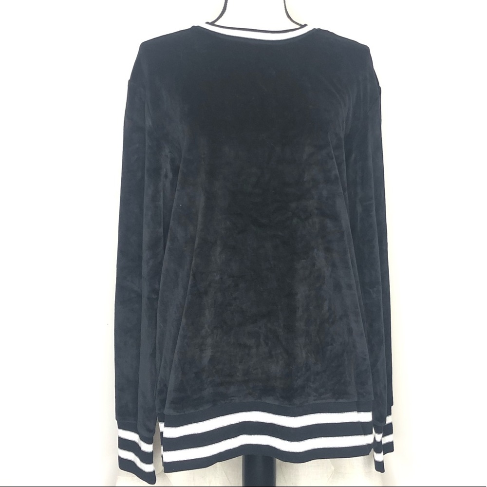 AE Black Velour Pullover with White Trim Sz M